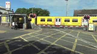 Birkdale Level Crossing [upl. by Jermayne]